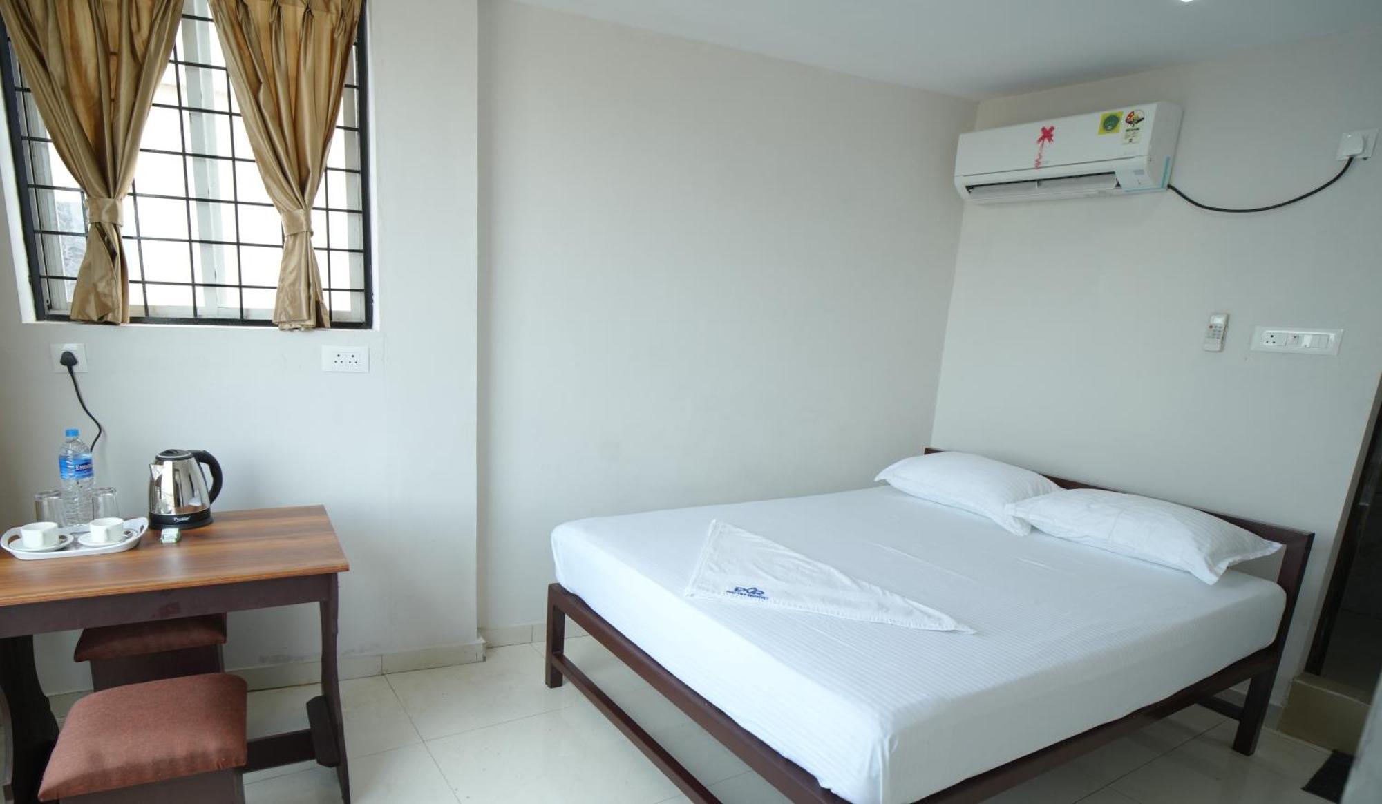 Port View Residency Pvr Hotel Nedumbassery Exterior photo