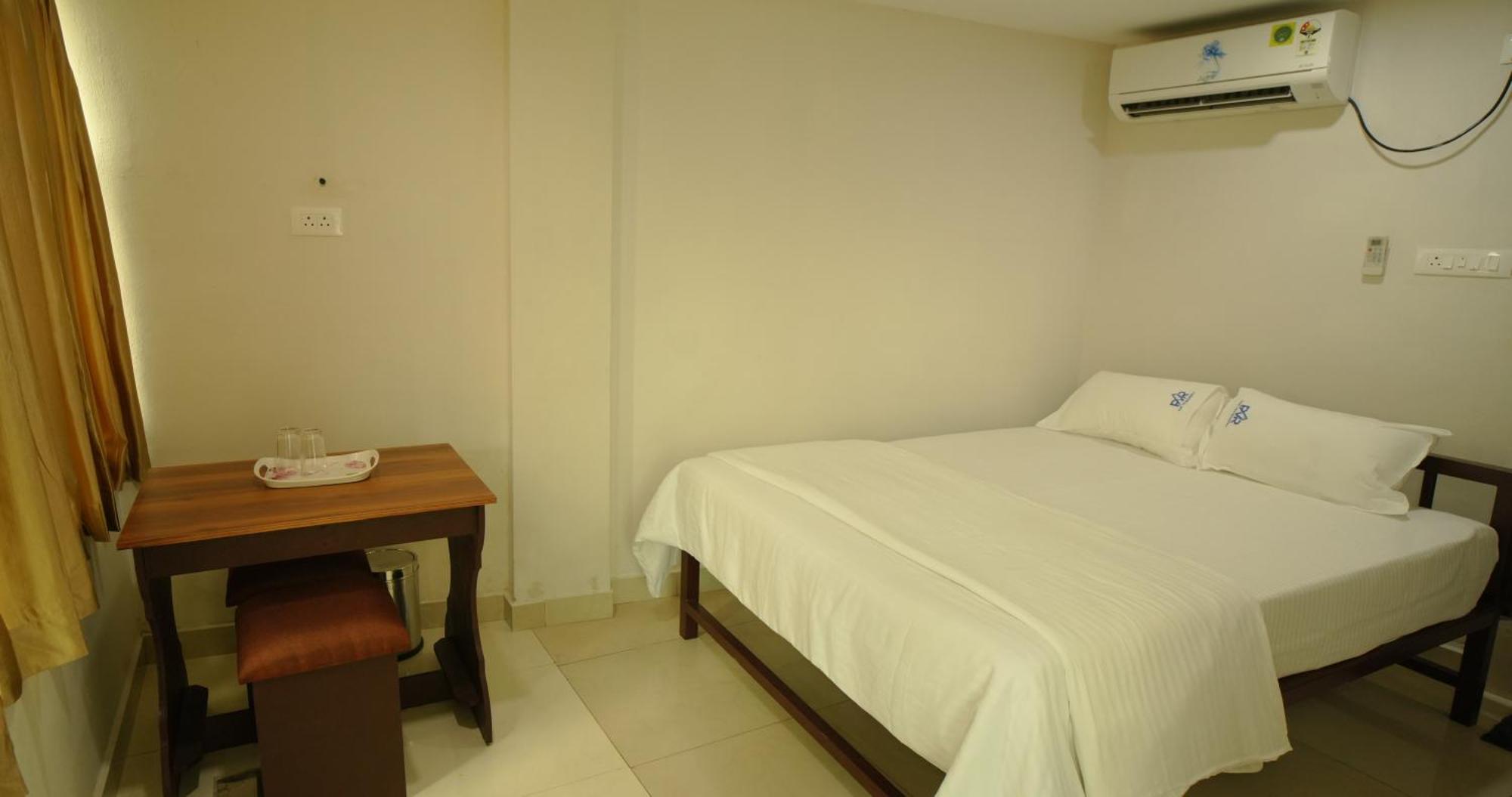 Port View Residency Pvr Hotel Nedumbassery Exterior photo