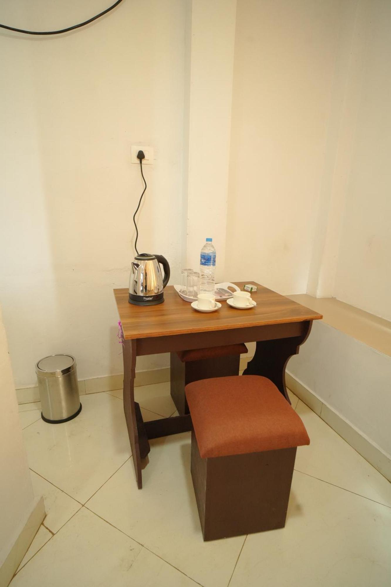 Port View Residency Pvr Hotel Nedumbassery Exterior photo