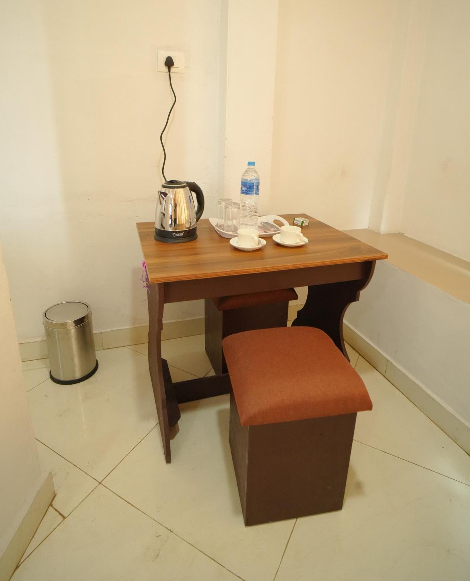 Port View Residency Pvr Hotel Nedumbassery Exterior photo